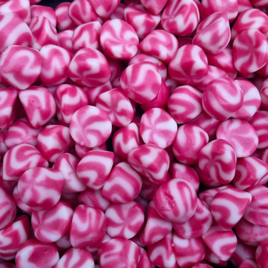 Strawberry Twist Kisses 200g